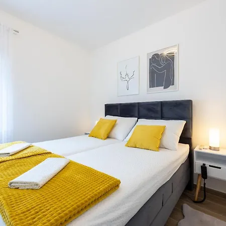 Elegant, Cozy Near Split Apartment *